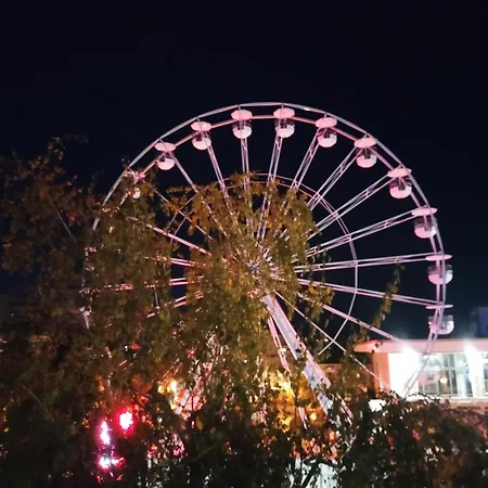 Alexhousetheater 公寓